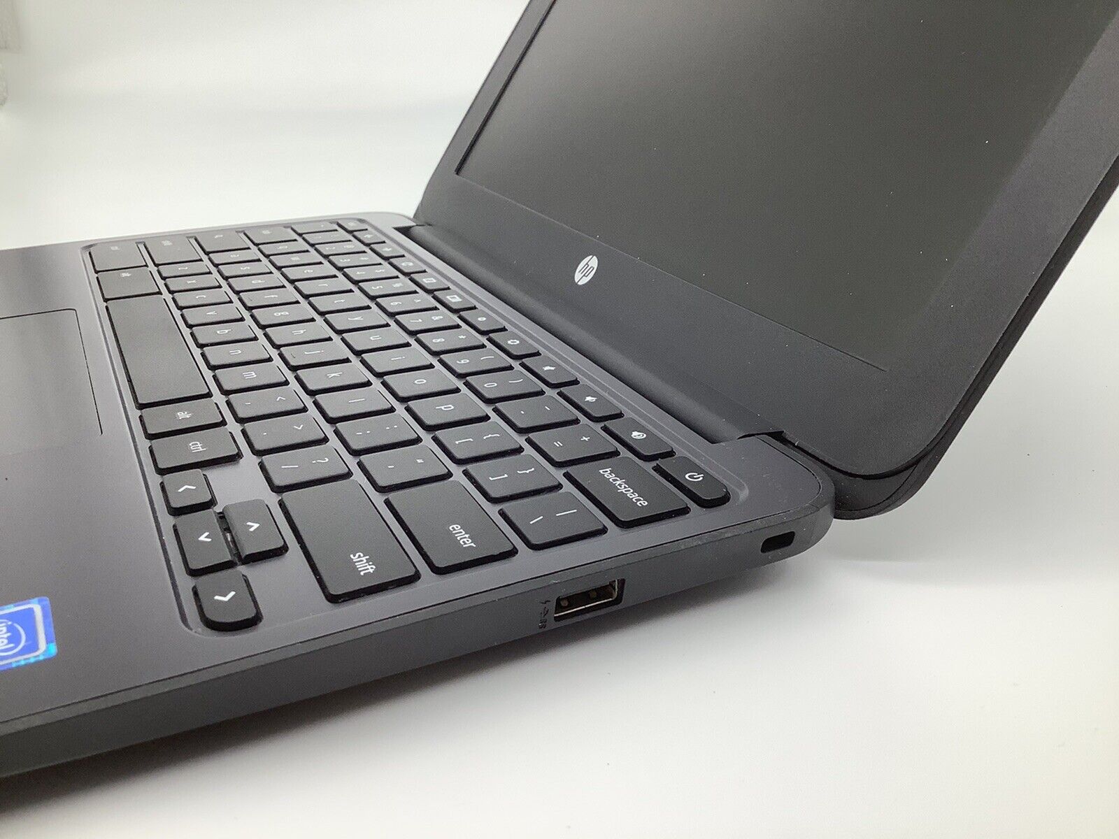 HP Linux Laptop and Wikipedia, 16GB SSD, 4GB RAM, 1.6GHz, Wikireader replacement image 3